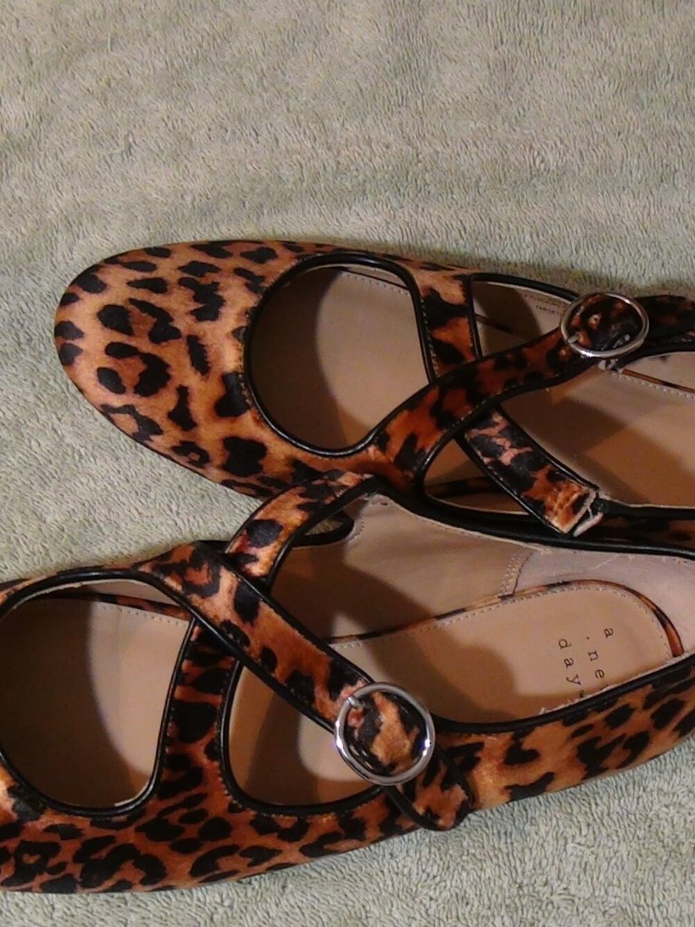 A New Day Tamsin Leopard Print Flats Women’s Size 9.5
